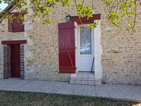 jolie longère authentique + 170 m2   sans aucun vis à vis au bord du perche  entre campagn
