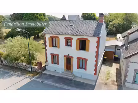 charmante maison de bourg avec 4 chambres sur 923 m2 de terr