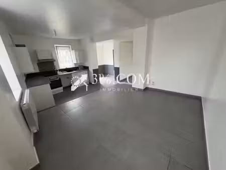 maison semi individuelle 3ch avec jardin et garage!