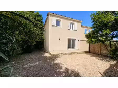 villa t4 à deux pas du centre