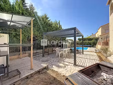 villa saint esteve villa 4 faces 6 pièces 121 m2 avec piscine