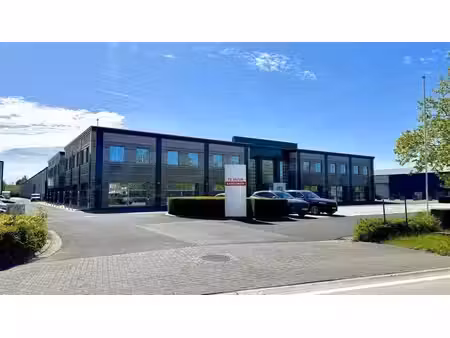 bureaux abordables à louer près de la sortie e17 à deinze.