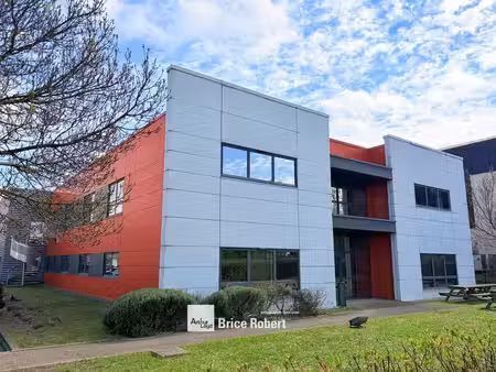 location bureaux 1 794 m²