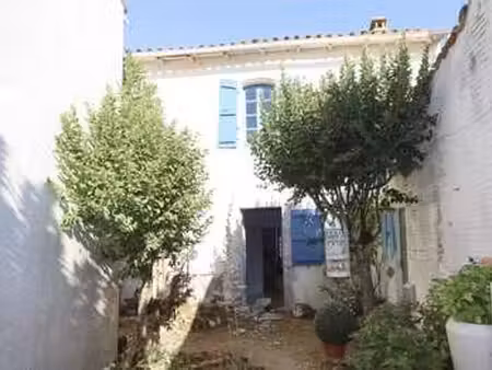 vente maison à talmont-sur-gironde (17120) : à vendre / 146m² talmont-sur-gironde