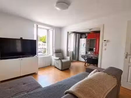 location appartement 3 pièces à saint-aubin-d'aubigné (35250) : à louer 3 pièces / 43m² sa