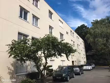 studio 1 pièce 35 m²