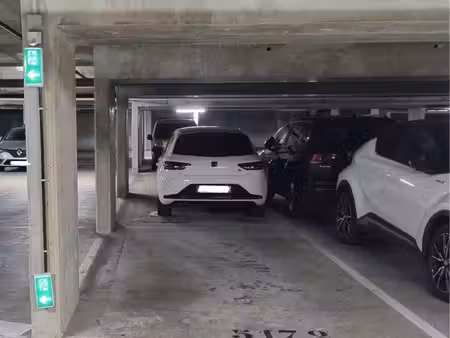 place de parking sécurisée en sous-sol – cergy préfecture / essec
