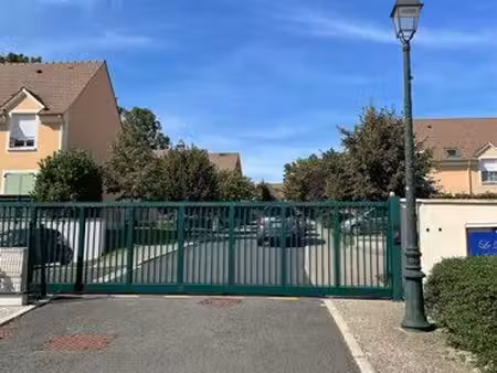 parking extérieur sécurisé