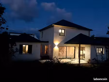 location maison familiale 143 m² plabennec  suite parentale et garage