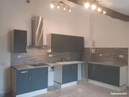 t2 40 m2e étage