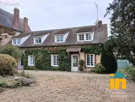 maison 8 pièces 136 m²