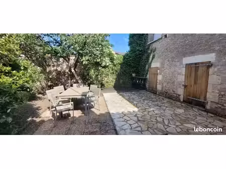 maison 5 pièces 3 chambres lussac les châteaux