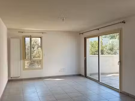 appartement t3 - terrasse de 30 m² - 2 pkgs