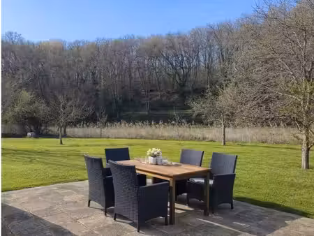 t2 meublé 42 m² – grand jardin de 800 m²