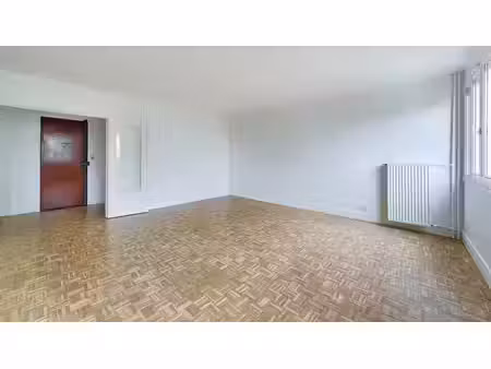 location appartement 3 pièces 71.45 m² à ville-d'avray (92410)  1 477 €