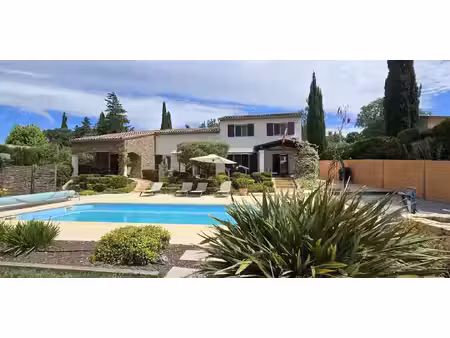 villa avec piscine bagnols-en-forêt (83)
