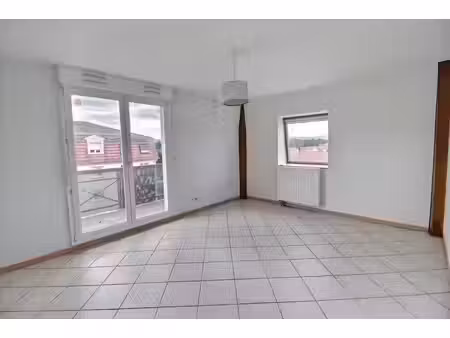 location appartement 4 pièces 77.31 m² à horbourg-wihr (68180)  800 €