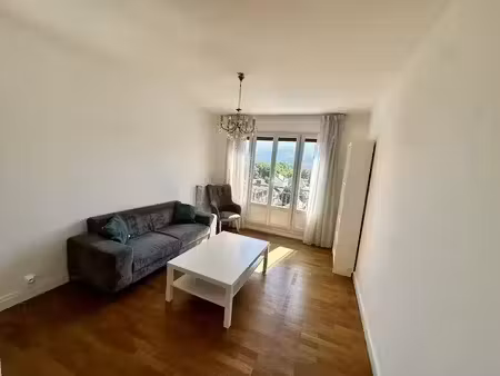 location appartement 2 pièces 49 m² à grenoble (38000)  750 €