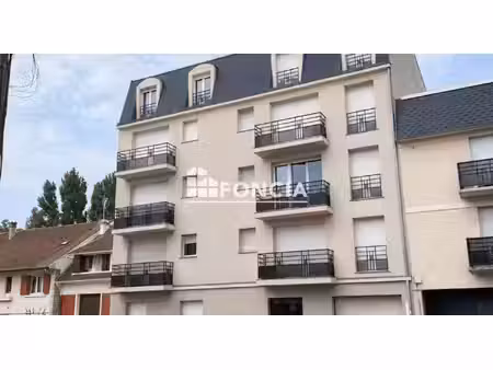 en centre ville appartement deux piéces avec parking en sous sol