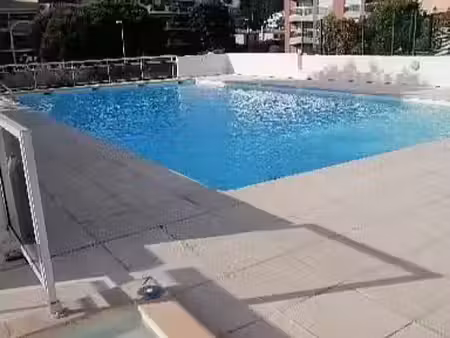 location meublée appartement 1 pièce 28 m² à saint-laurent-du-var (06700)  850 €