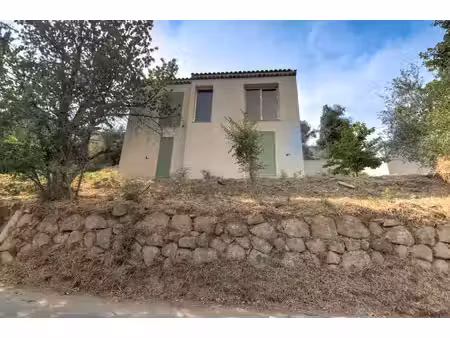 maison hors d'eau hors d'air à terminer