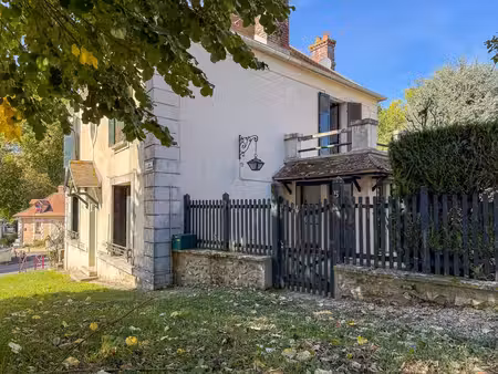 elégante maison bourgeoise de 190 m2 sur terrain de 400 m2