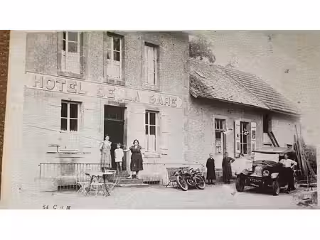 ancien hôtel restaurant sur 2 718 m² de terrain clos