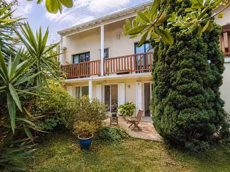 procé maison 5 chambres + 2 bureaux + 3 stationnements
