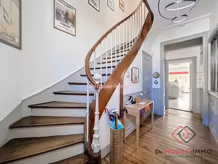 maison renovée à 5 mins à pied du centre ville