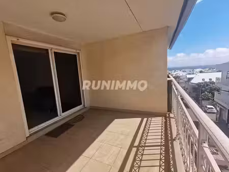location meublée appartement 4 pièces 88.17 m² à saint pierre (97410)  1 799 €