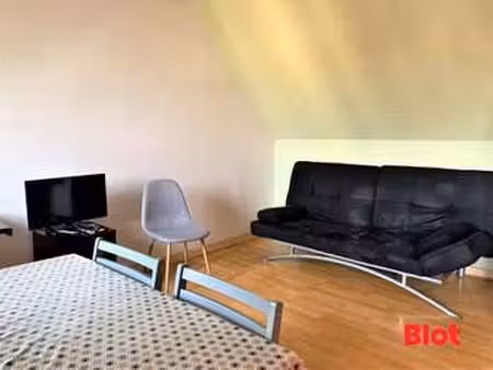 location appartement 2 pièces meublé à fougères (35300) : à louer 2 pièces meublé / 42m² f