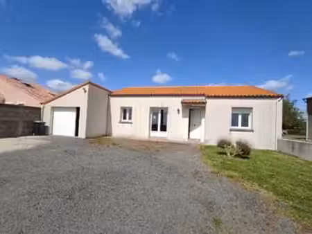 location maison au landreau (44430) : à louer / 88m² le landreau