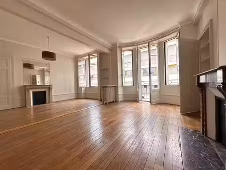 location appartement 3 pièces 88 m² à chambéry (73000)