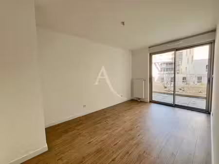 location appartement 2 pièces 41 m² à fleury-les-aubrais (45400)