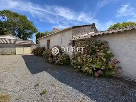 vente terrain à châteauneuf (85710) : à vendre / 1392m² châteauneuf