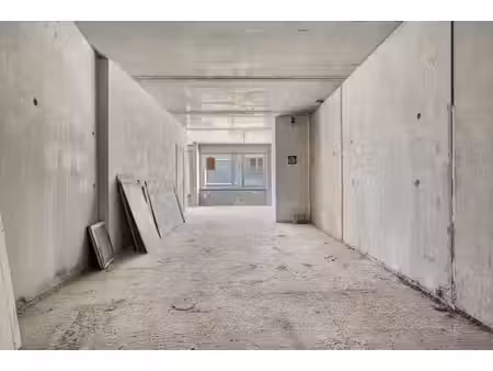 casco handelspand (69 m²) dans un emplacement privilégié prè