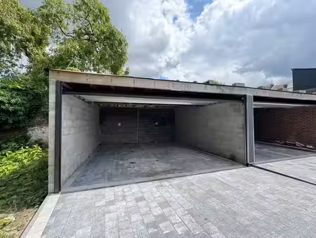 double garage à louer