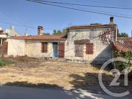 en vente maison – 82 000 € |la roche-sur-yon