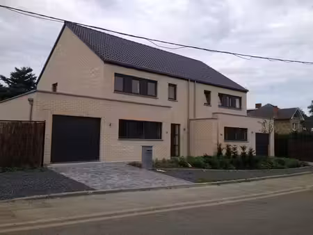 maison 3 ch. à louer à namur  epc b