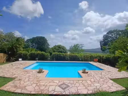 location villa 4 pièces 111.33 m² à ducos (97224)  2 380 €