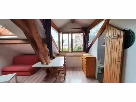location meublée appartement 1 pièce 18 m² à grenoble (38000)  379 €