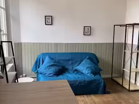 location meublée appartement 1 pièce 14 m² à montmorillon (86500)  289 €