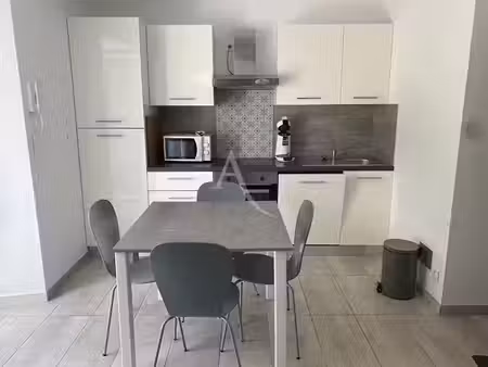 location appartement 2 pièces 27.9 m² à bédarieux (34600)  410 €