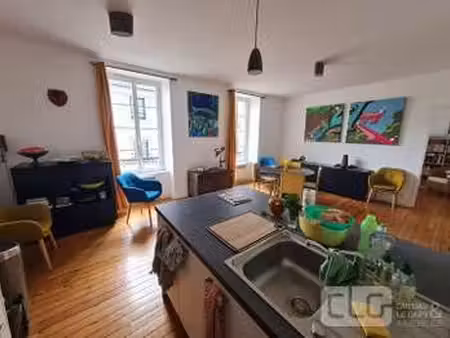 location appartement 4 pièces à quimper (29000) : à louer 4 pièces / 74m² quimper