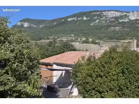 propriété 4 pièces 100 m²