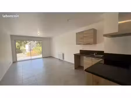 appartement 3 pièces 63 m²