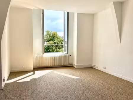 bel appartement hypercentre 40m2