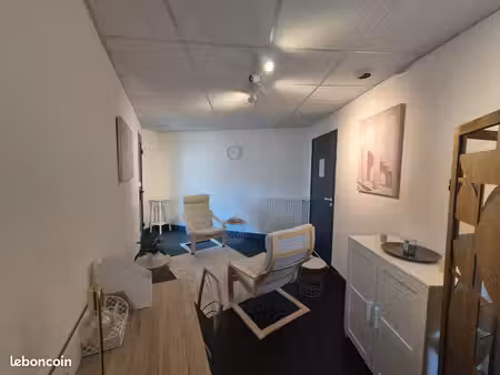 bureau 12 m² à louer – disponible 1er septembre – cabinet paramédical montgermont