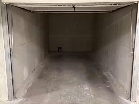 garage box place de parking