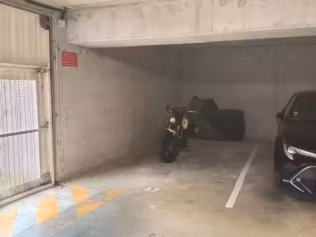 parking 18m2